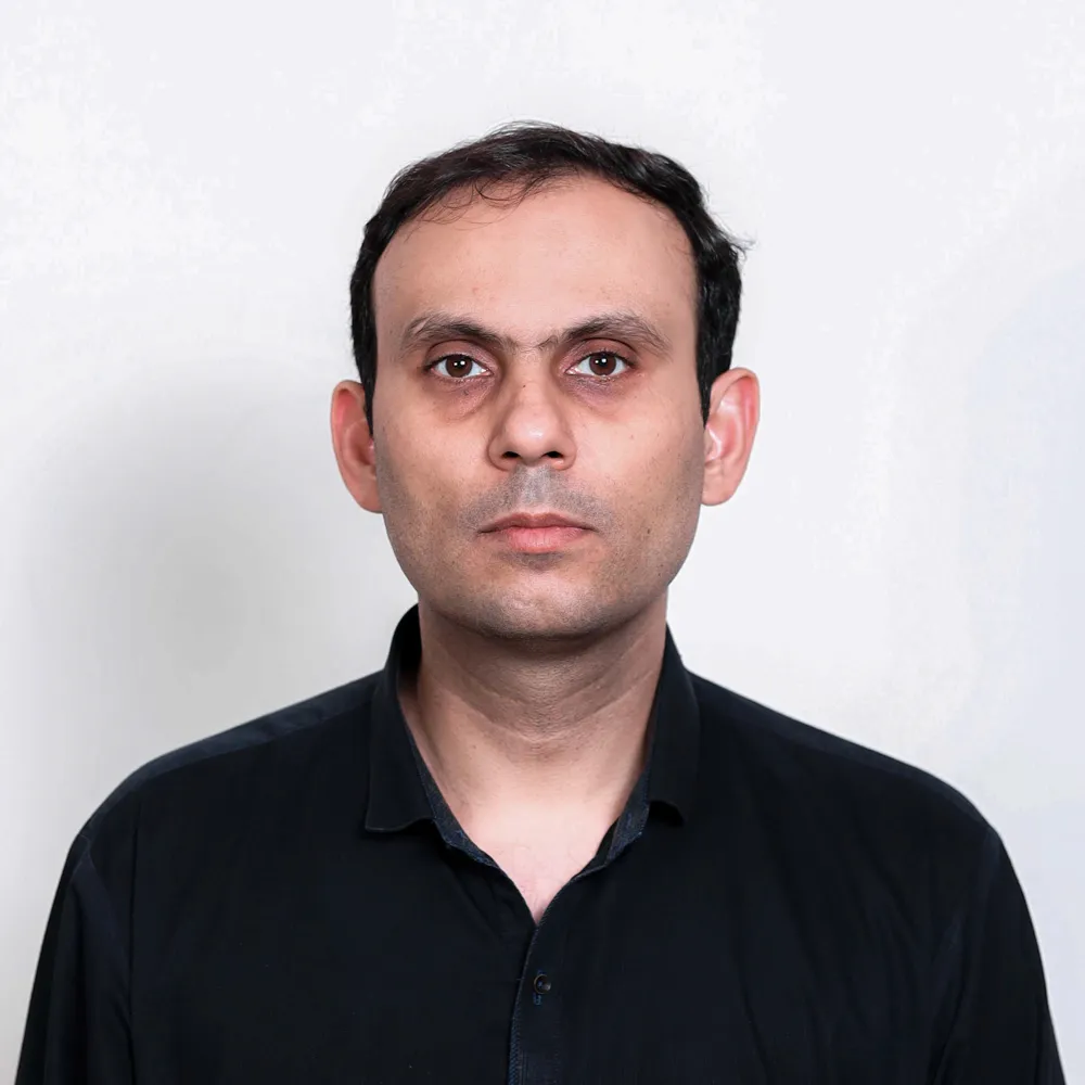 Dr. Muhammad Adnan Tariq